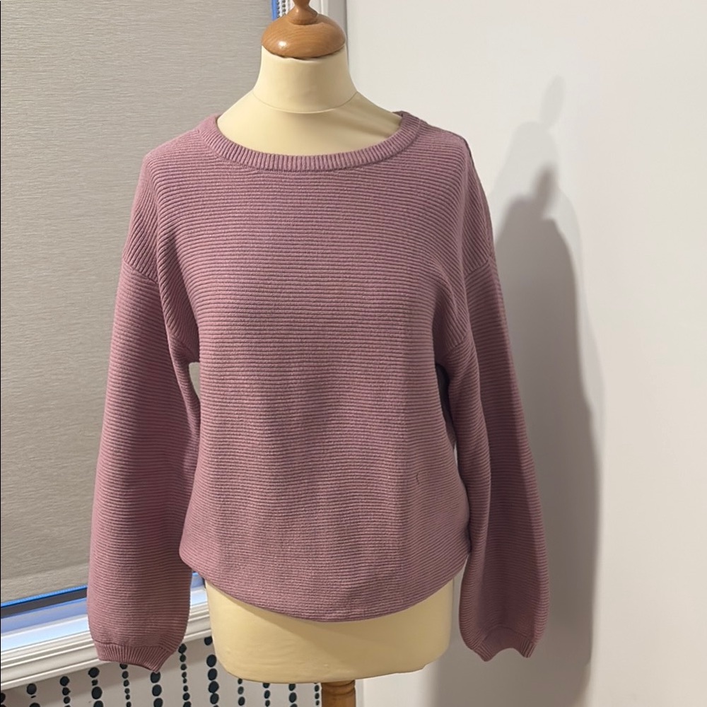 Women's Pink Sweater